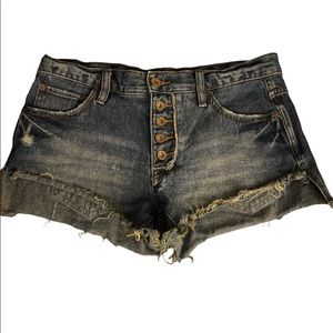 Free people brand button down denim shorts size 25